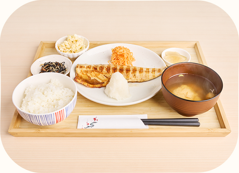 鯖塩焼き定食の写真